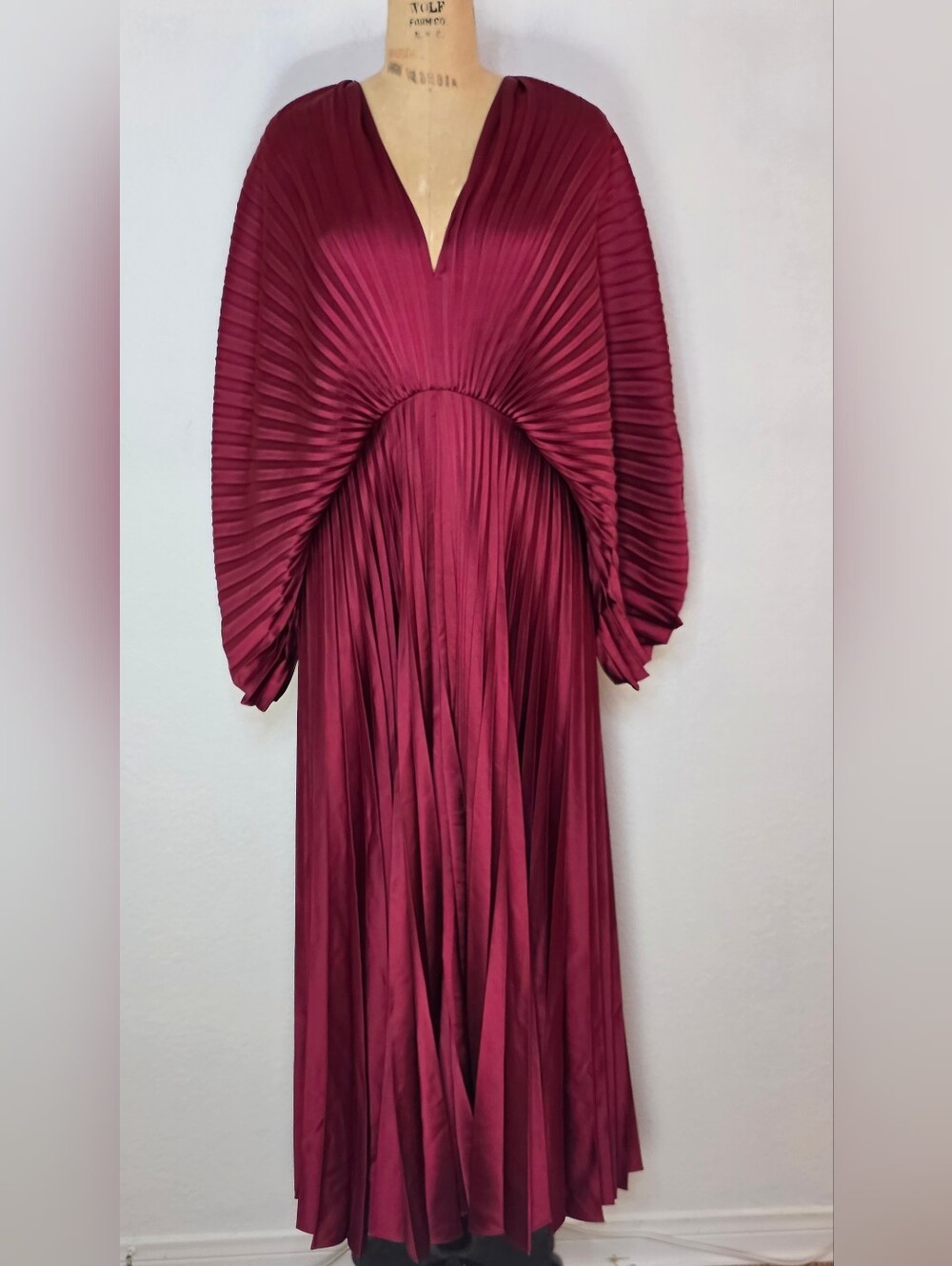 ACLER Red Pleated Wonastow Long Sleeve Draped Open Back Evening Maxi Dress - Picture 10 of 15